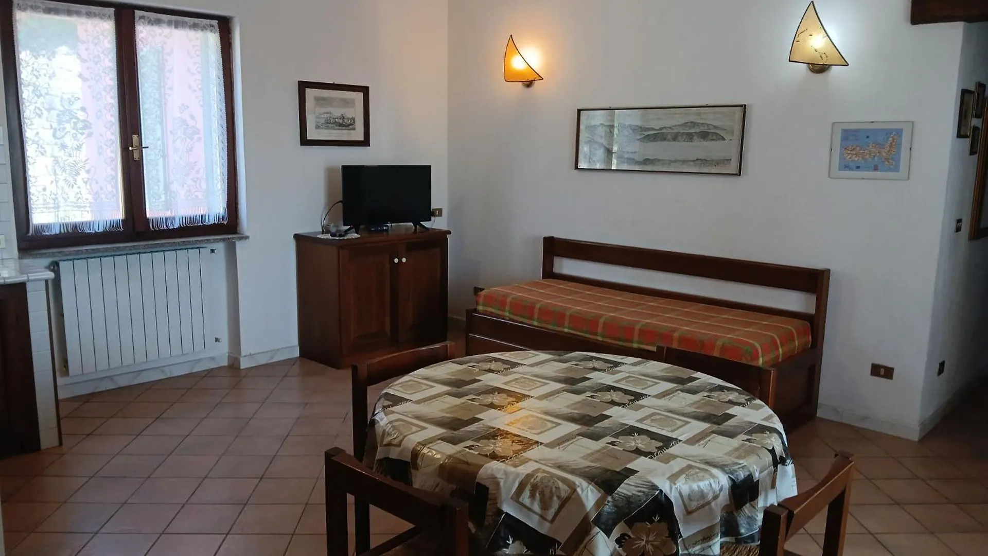 Wohnung In Capoliveri Mit Schoenem Garten